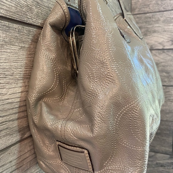 Coach Carryall Signature Stitch Frame - Picture 3 of 8